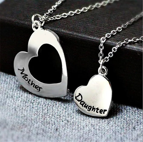 2 Pcs/set Mother and Daughter Heart-Shaped Hollow Female Pendant Necklace for Women Girls Fashion Family Love Mother's Day Gift