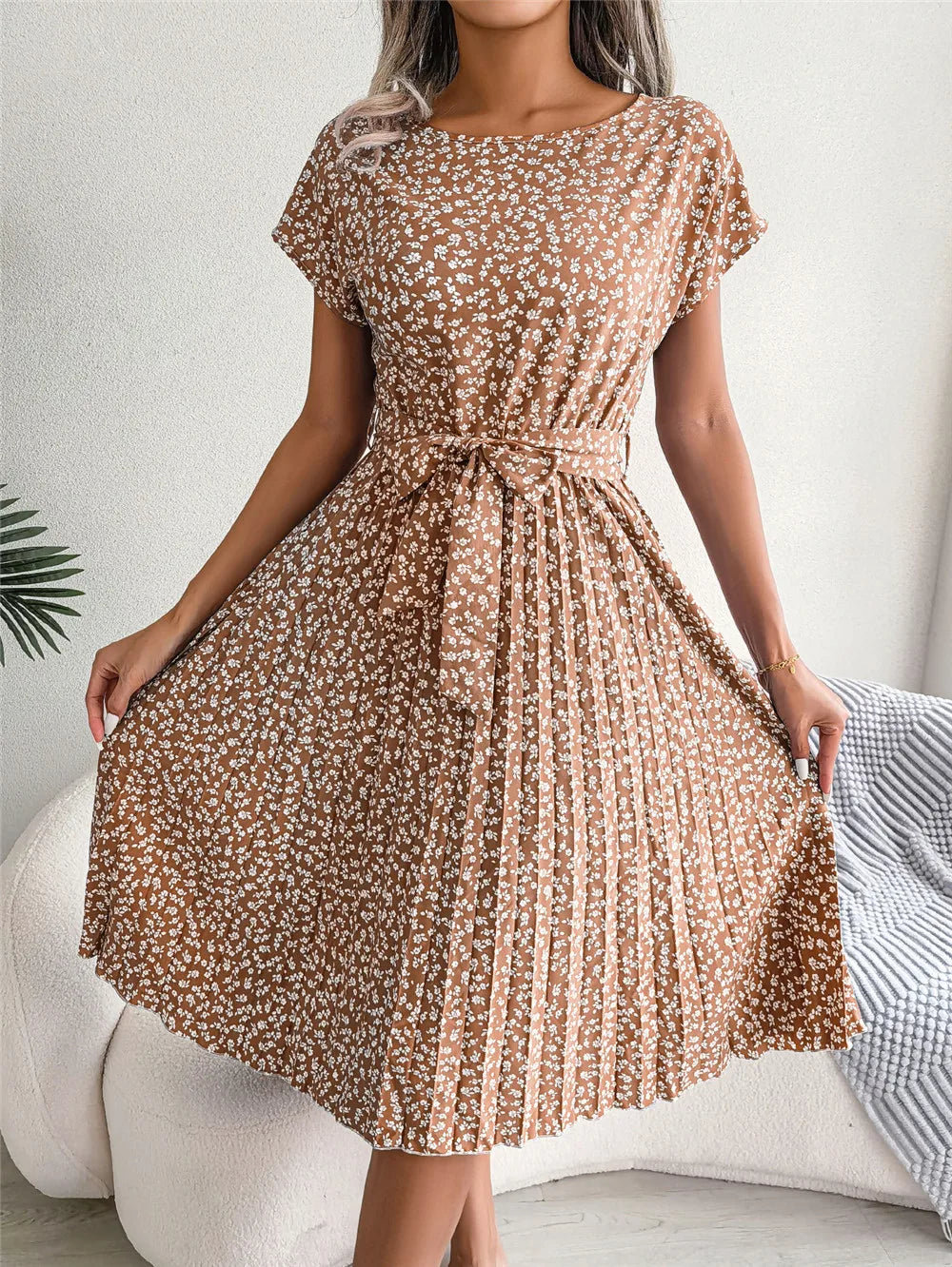 Women's Floral Pleated A Line Long Dress, Short Sleeve, High Waist, Chic, Spring, Summer