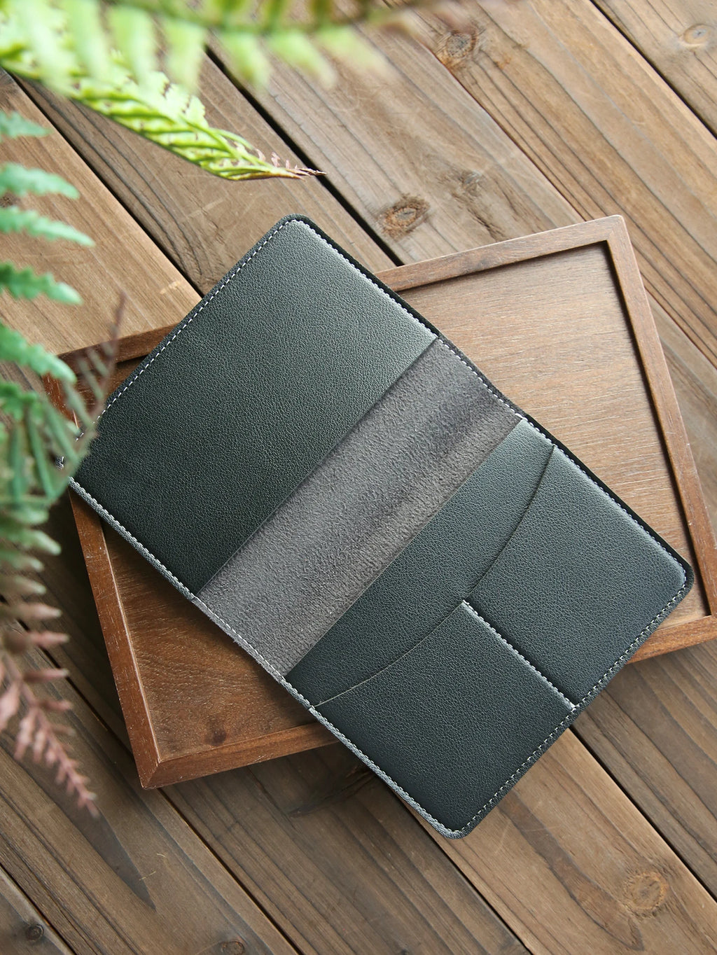 1PCS Custom Name Passport Holder Personalized Leather Passport Cove Customized Travel Accessories Handmade Gifts For Friends