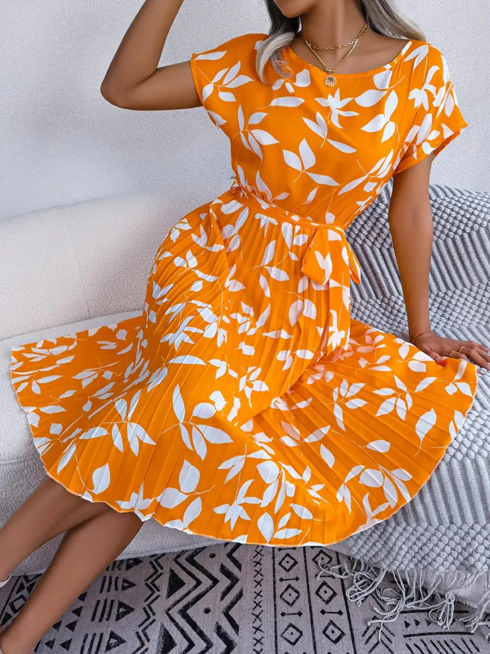 Women's Floral Pleated A Line Long Dress, Short Sleeve, High Waist, Chic, Spring, Summer