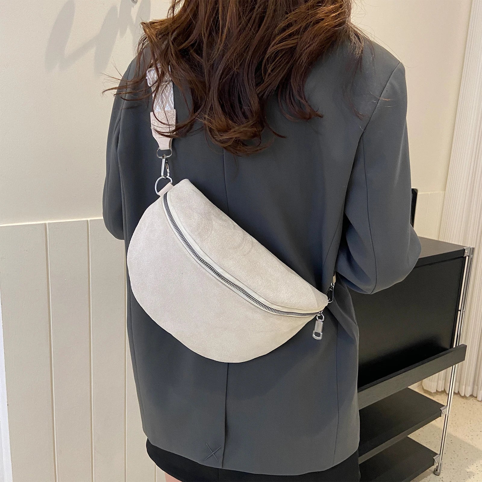 Women Chest Bag Fanny Pack PU Leather Solid Shoulder Bag Fashion Waist Bag Adjustable Strap Ladies Crossbody Stylish Satchel Bag