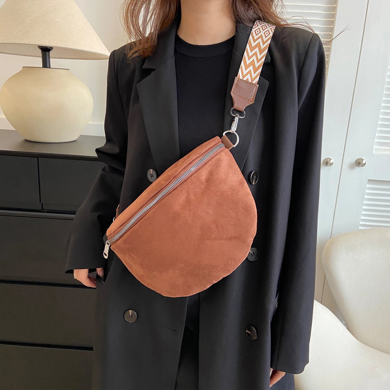 Women Chest Bag Fanny Pack PU Leather Solid Shoulder Bag Fashion Waist Bag Adjustable Strap Ladies Crossbody Stylish Satchel Bag